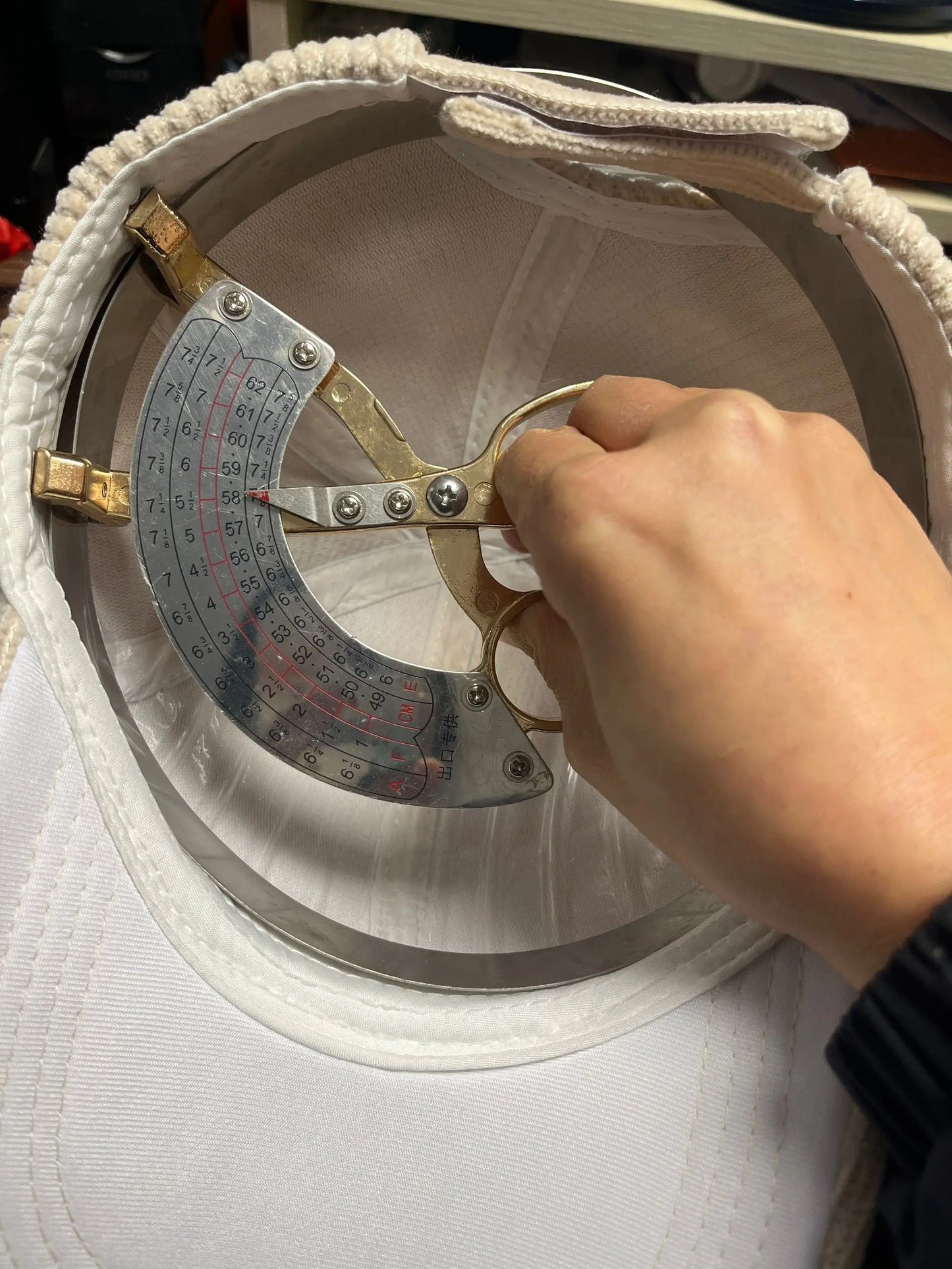 “Corduroy Baseball Cap – Unisex Autumn/Winter Snapback”